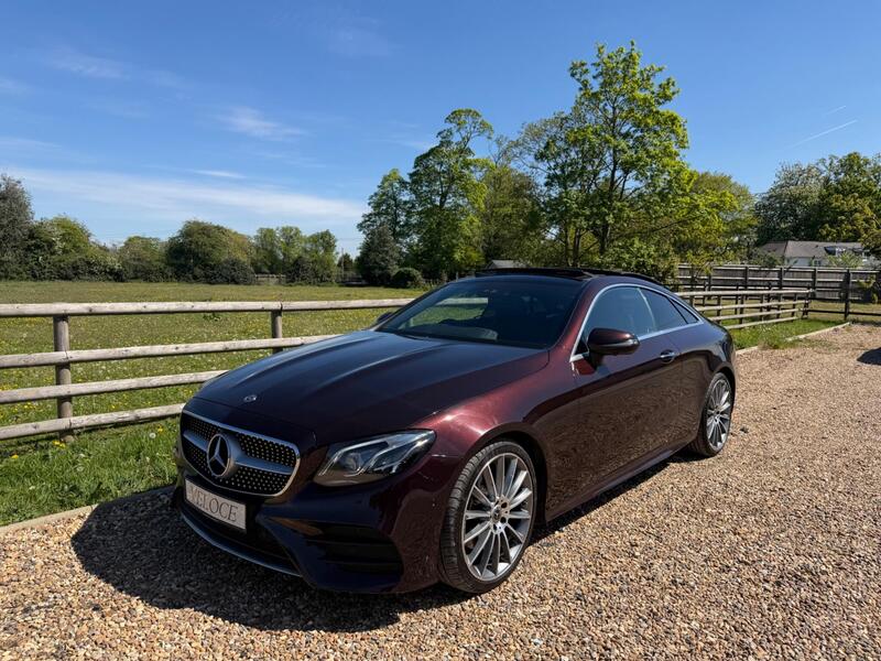 Mercedes-Benz E-Class view 3
