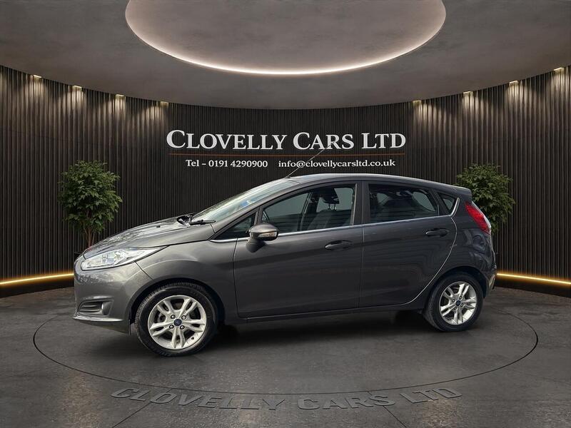Ford Fiesta view 3
