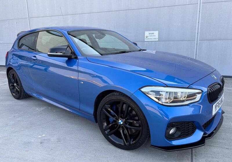 BMW 1 Series view 6