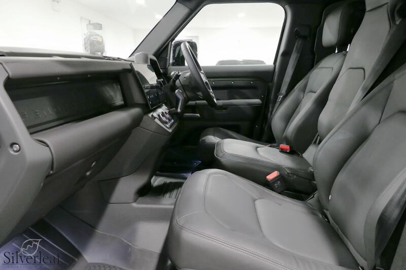 Land Rover Defender view 5