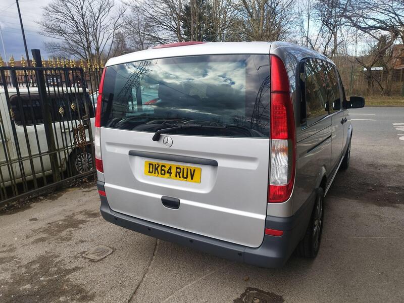 Mercedes-Benz Vito view 2