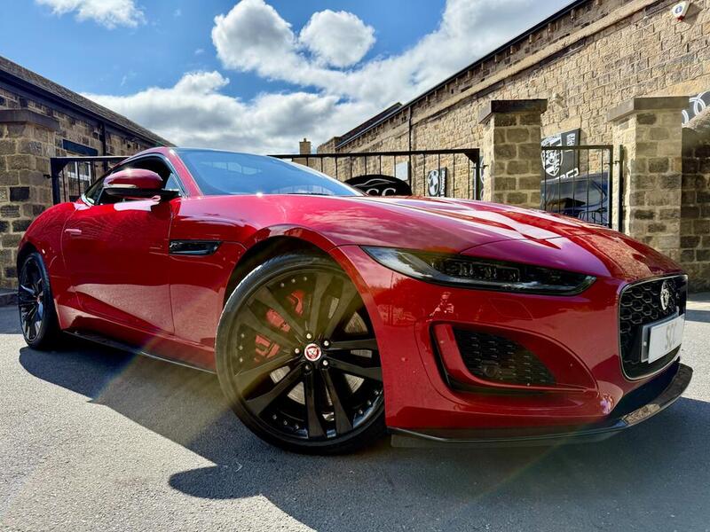Jaguar F-Type view 3