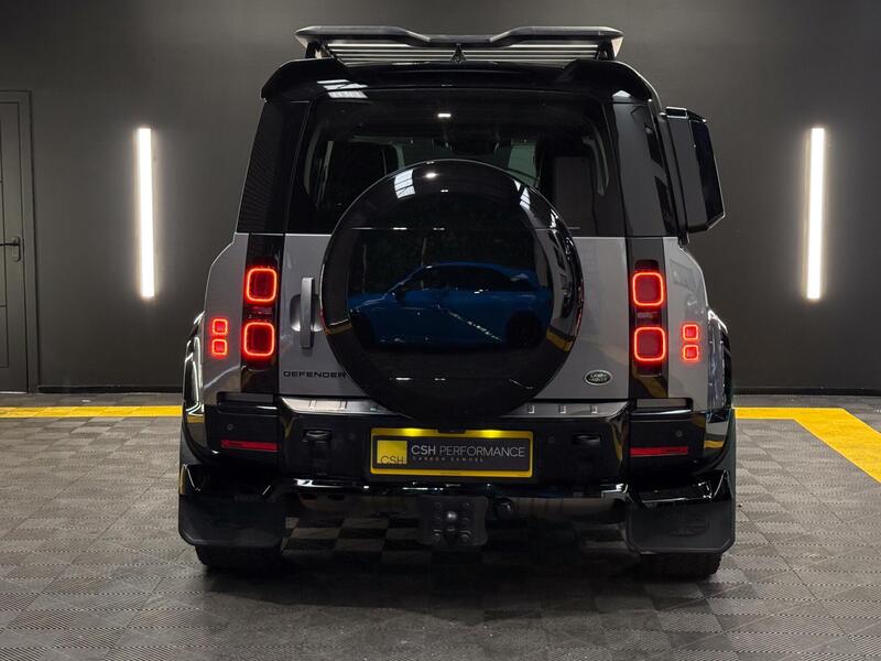 Land Rover Defender view 7