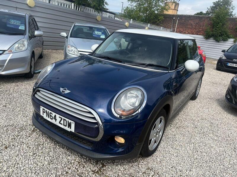 Mini Cooper view 3
