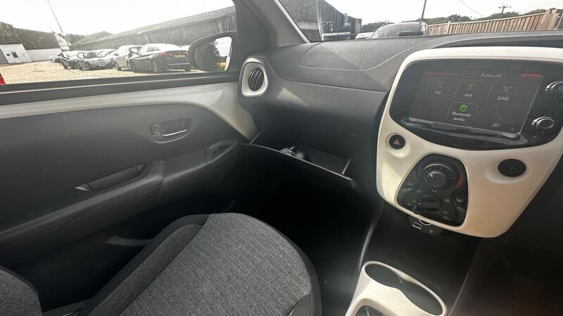 2016 Citroen C1 — photo 23