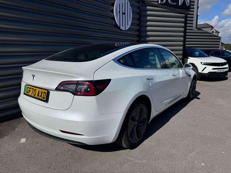 Tesla Model 3 view 3