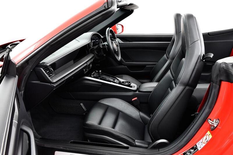 Porsche 911 view 2