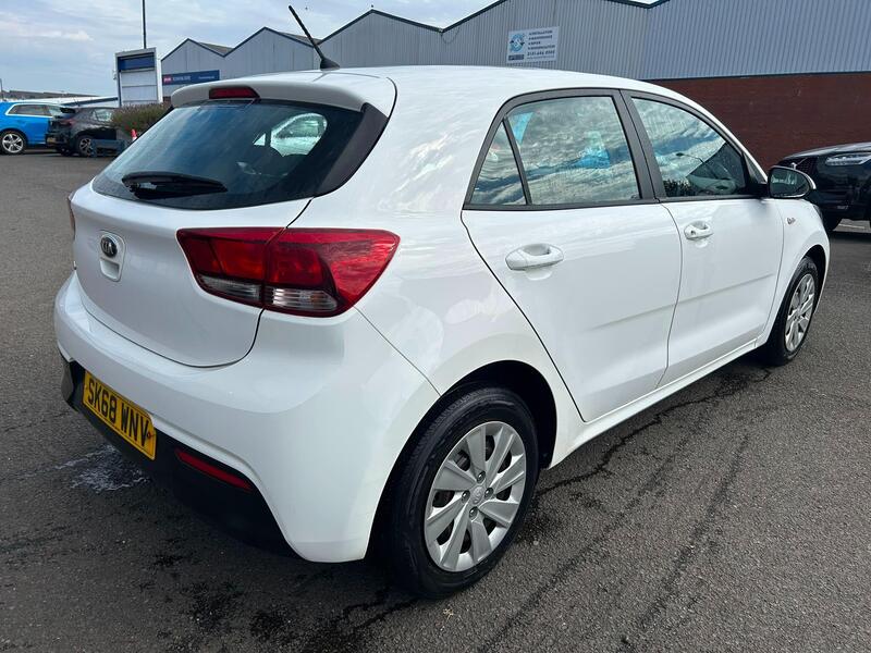Kia Rio view 4