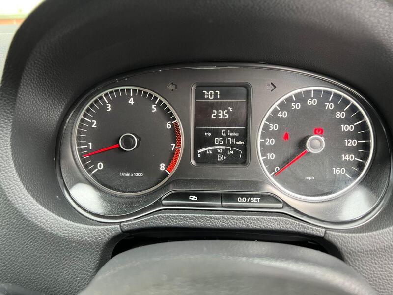 Volkswagen Polo view 19