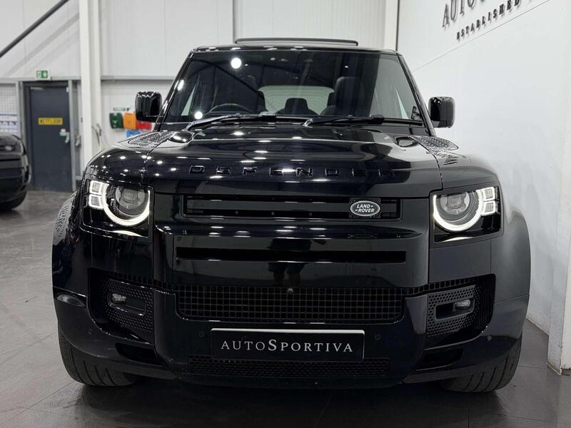 Land Rover Defender view 6