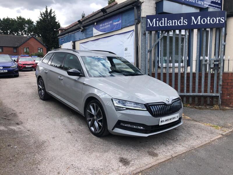 Skoda Superb main image