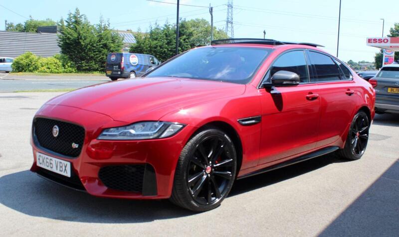 Jaguar XF view 5