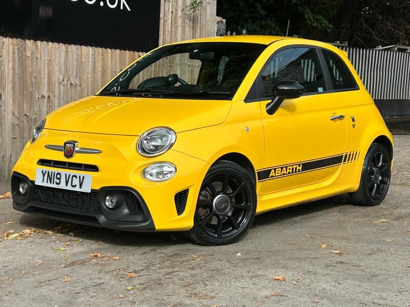 Abarth 595 view 6