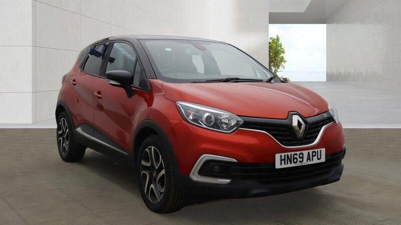 2019 Renault Captur in Red for sale