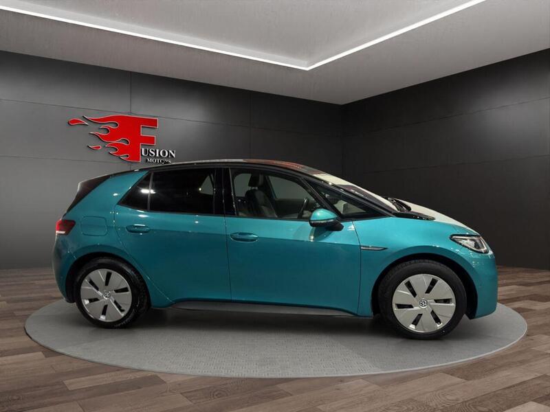 Volkswagen Id.3 view 6