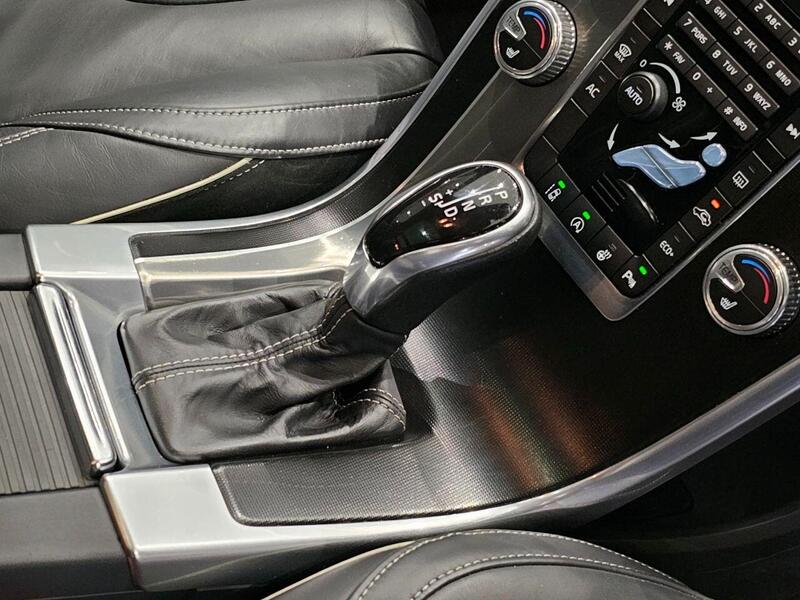 Volvo XC60 view 13