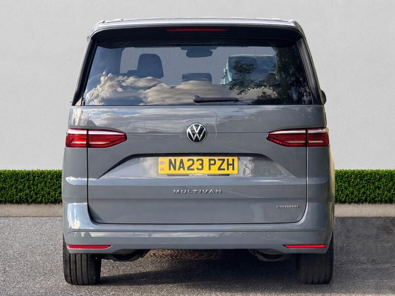 Volkswagen Multivan view 6
