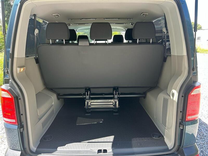 Volkswagen Transporter Shuttle view 5