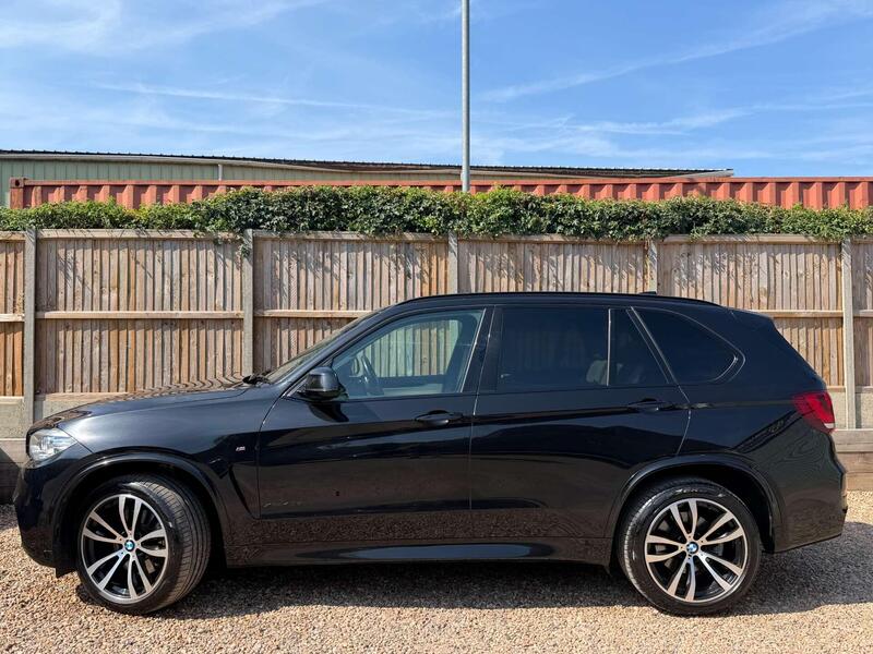 BMW X5 view 6