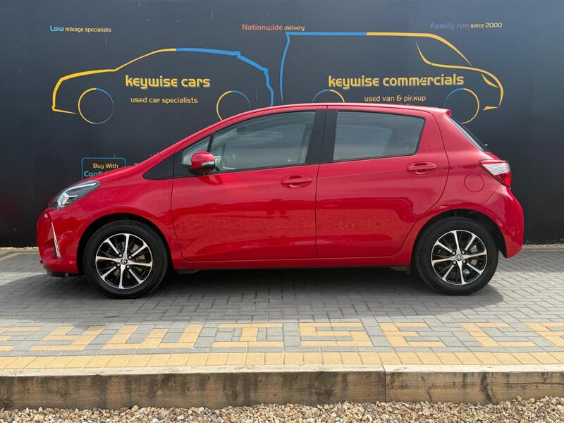 Toyota Yaris view 2