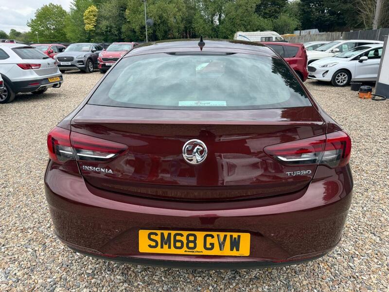 Vauxhall Insignia view 6