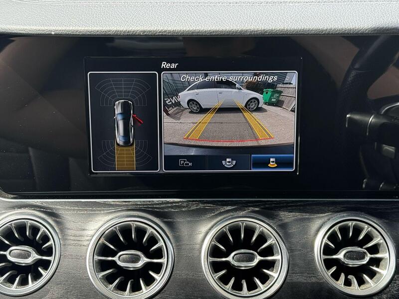 Mercedes-Benz E Class view 7