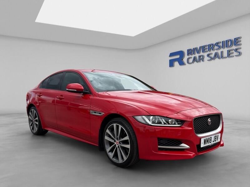 Jaguar Xe main image