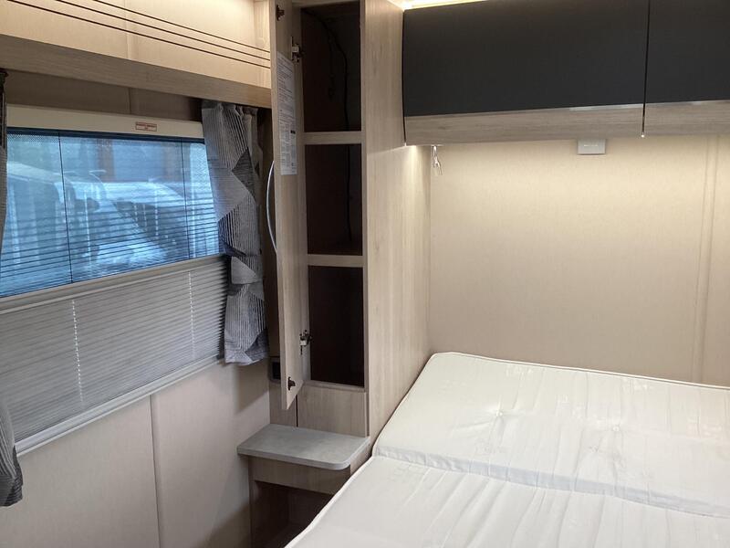 Auto-Trail Expedition C71 — image 27
