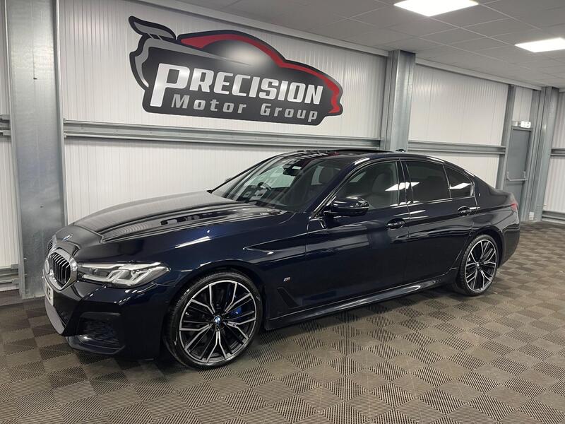 BMW 5 Series view 5