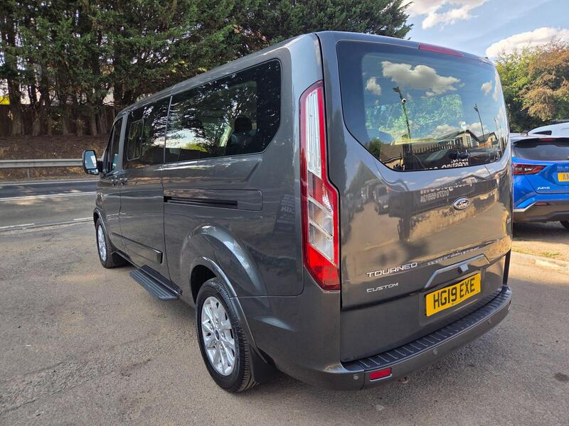 Ford Tourneo Custom view 6