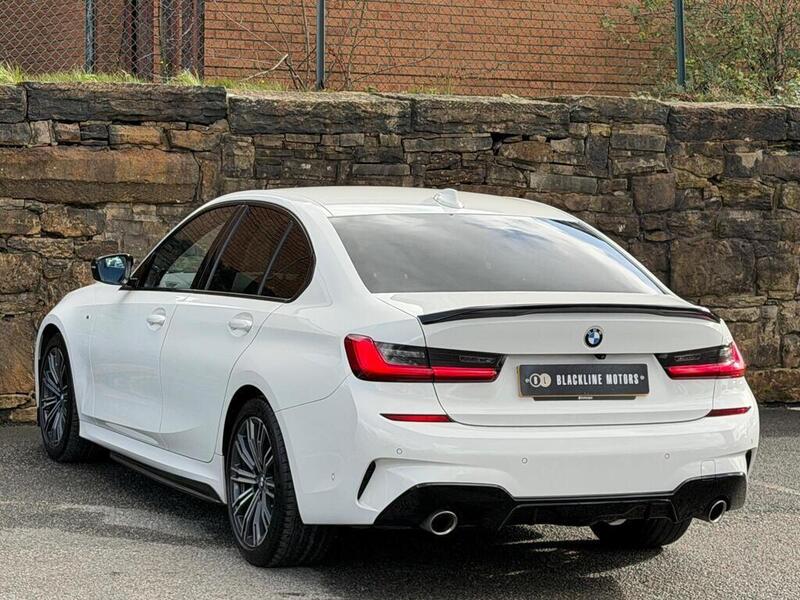 BMW 3 Series view 4