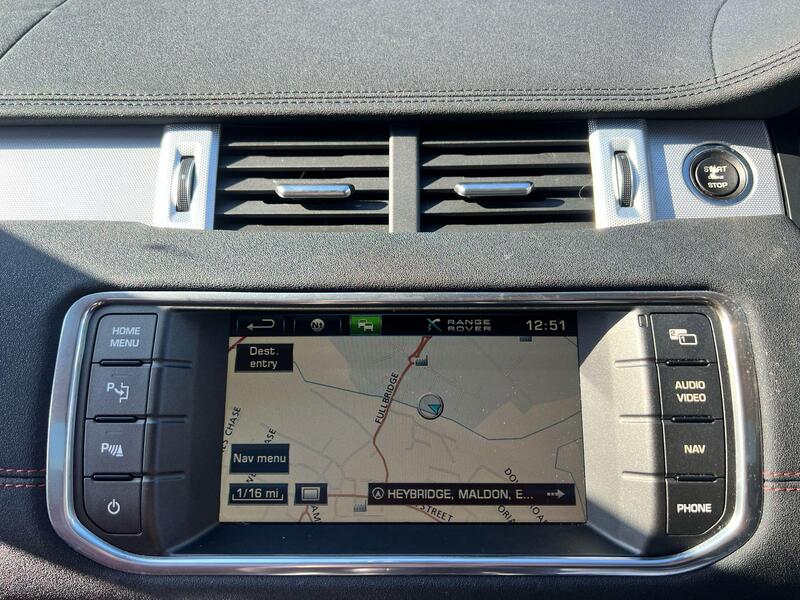 Land Rover Range Rover view 2