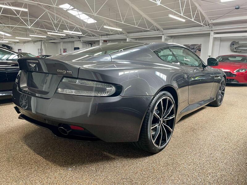 Aston Martin DB9 view 3