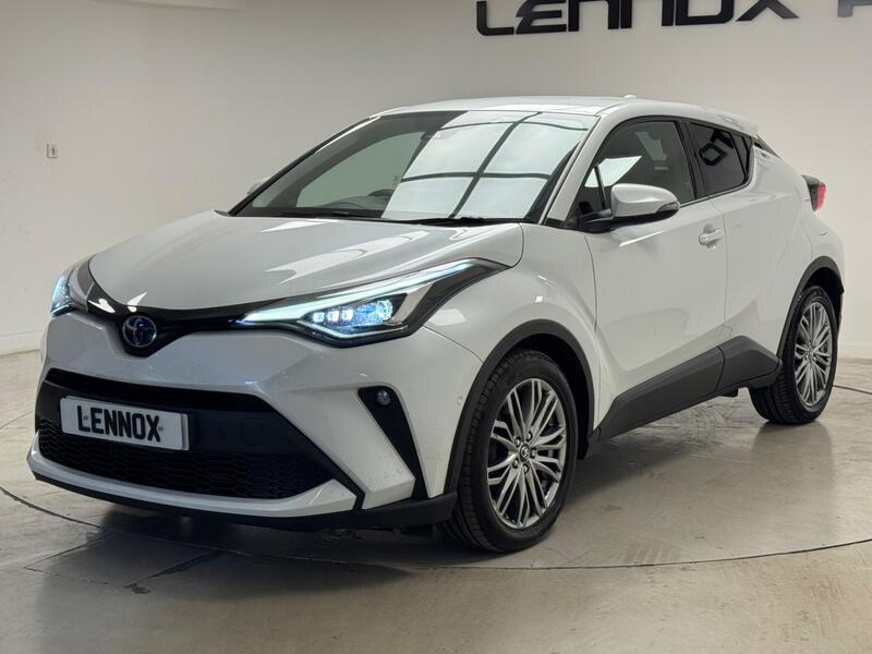 Toyota C-HR view 3