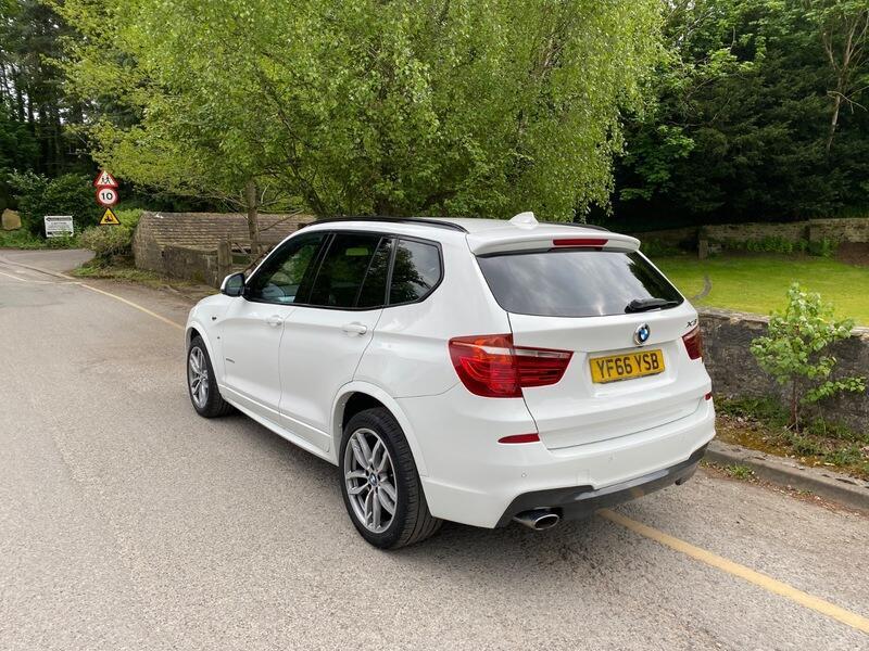 BMW X3 view 4