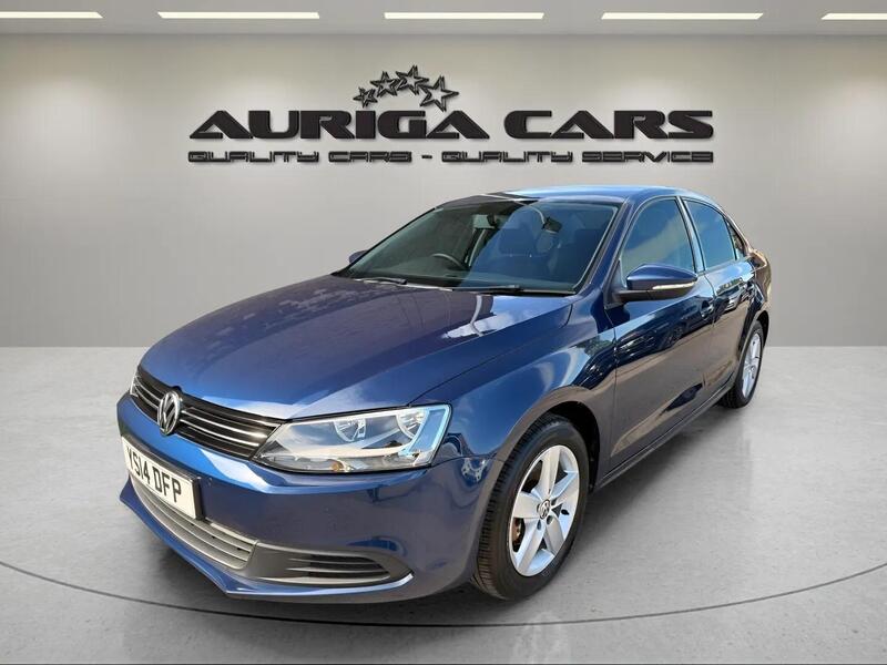 Volkswagen Jetta view 4
