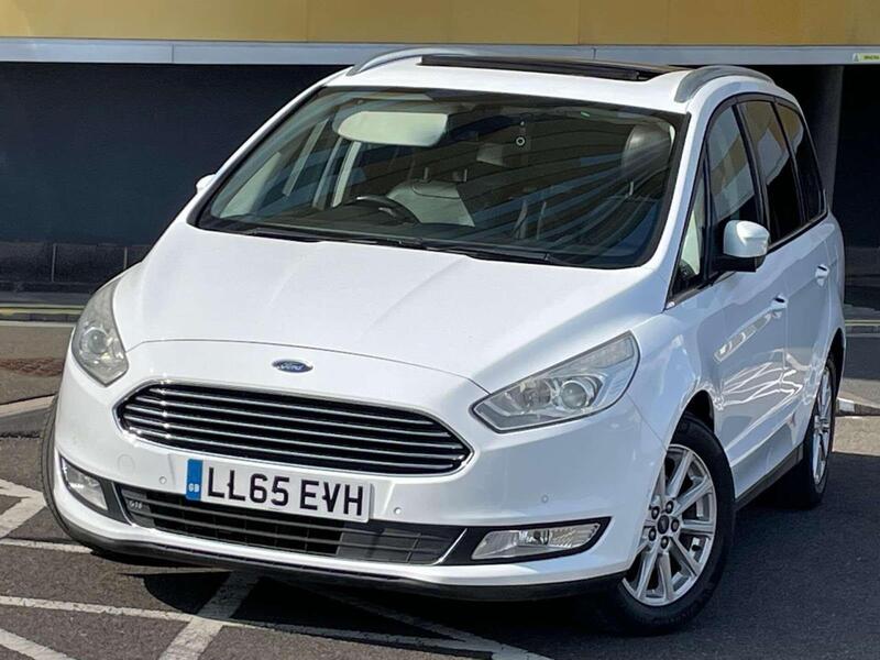 Ford Galaxy view 4
