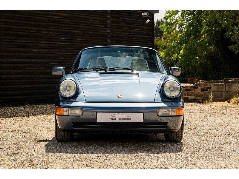 Porsche 911 view 3