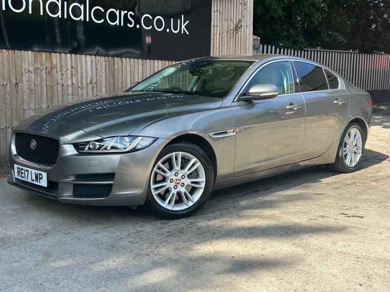 Jaguar Xe view 5