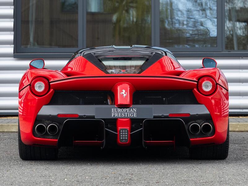 Ferrari Laferrari view 4