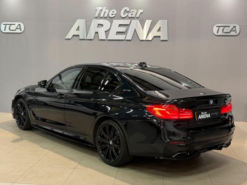BMW 5 Series view 4