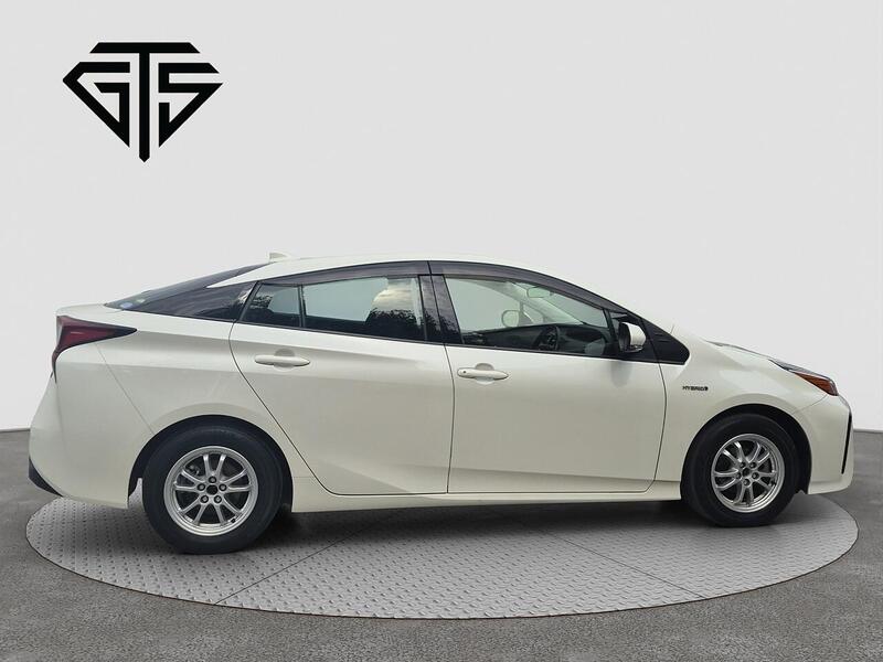 Toyota Prius view 2