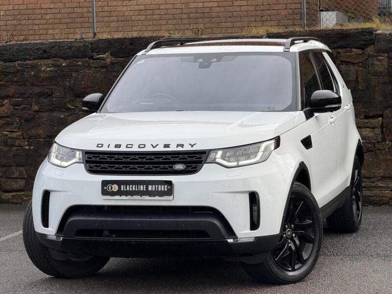 Land Rover Discovery view 3