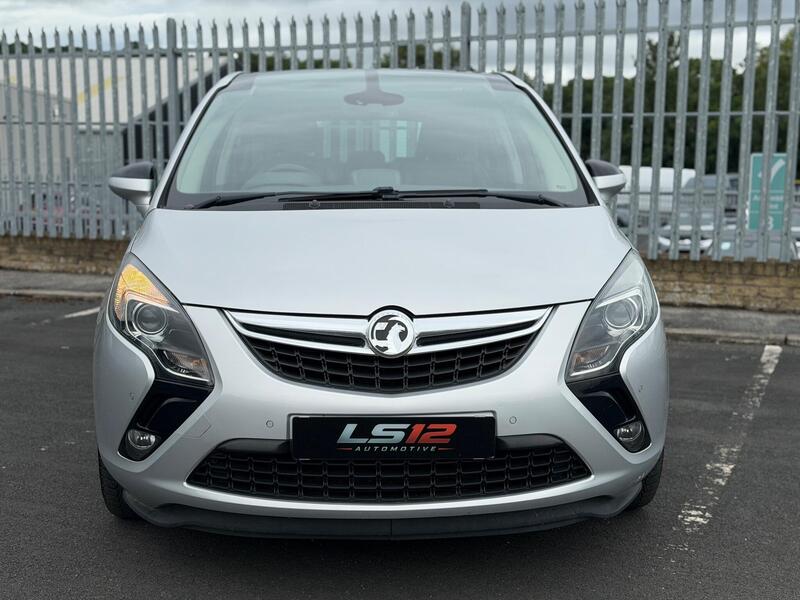 Vauxhall Zafira Tourer view 2