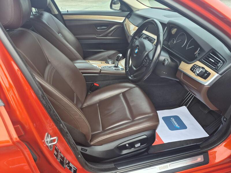 BMW 5 Series view 3