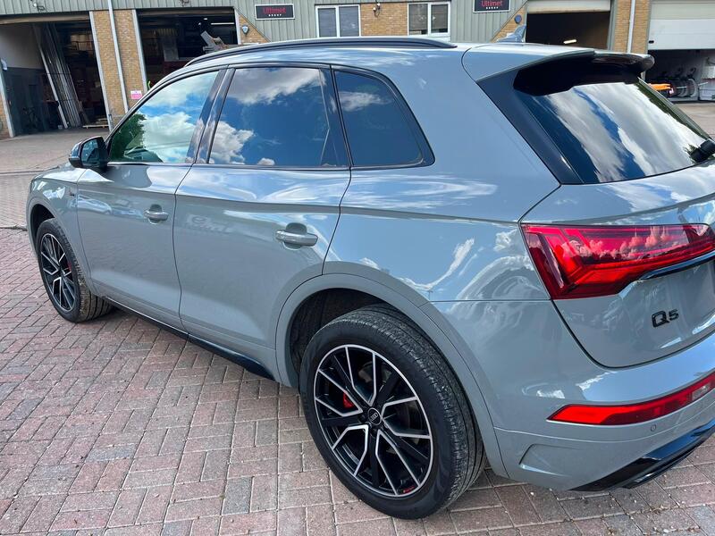 Audi Q5 view 6