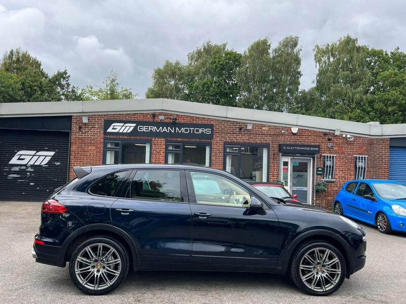 Porsche Cayenne view 6