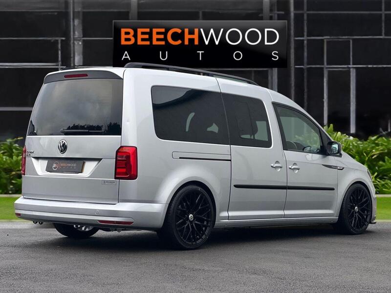 Volkswagen Caddy Maxi Life view 6