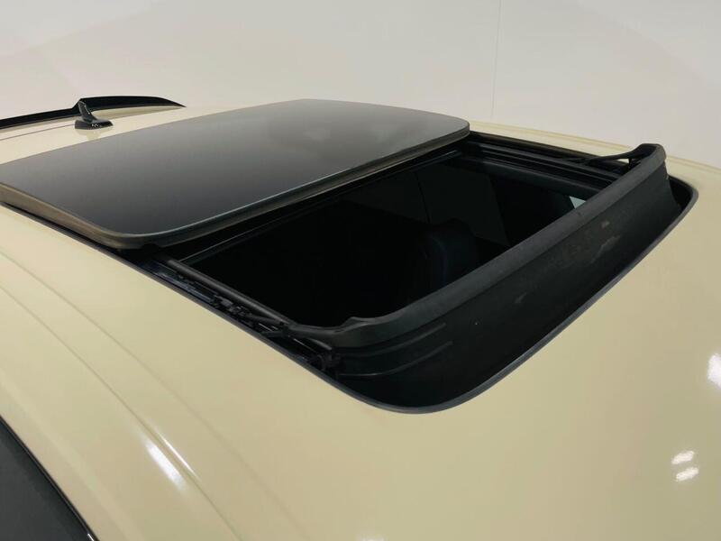 Audi Audi RSQ8 view 2