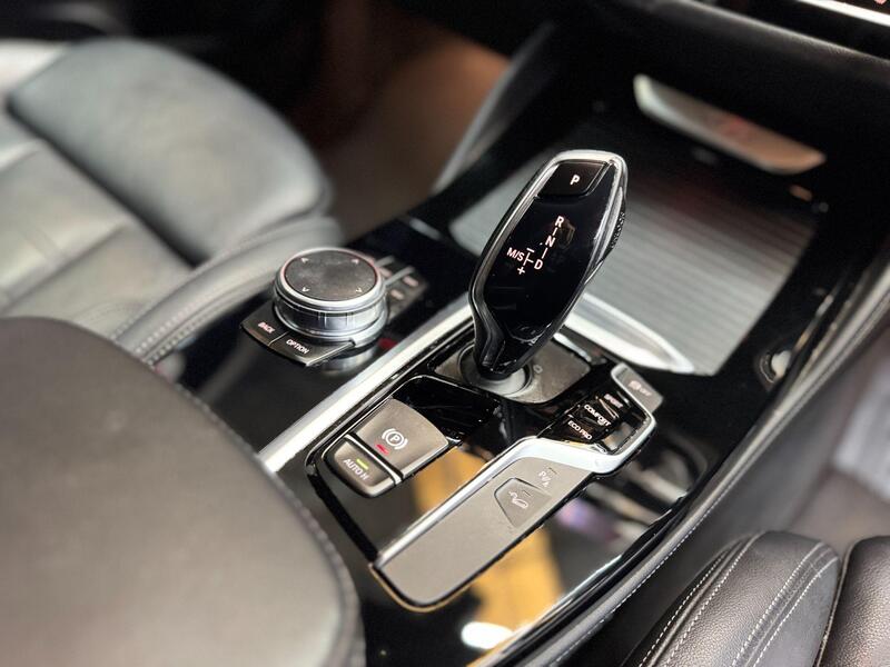 BMW X4 view 25